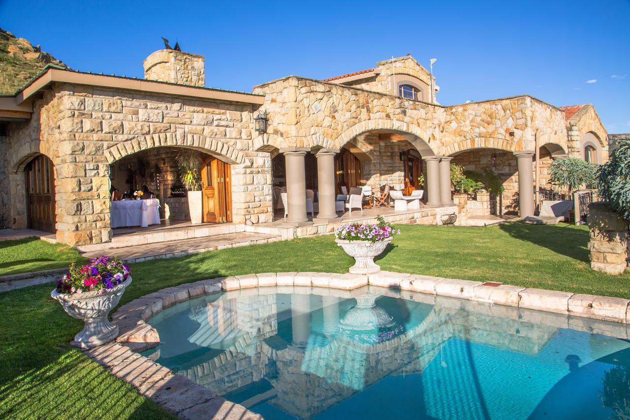 Wild Horses Lodge Harrismith Bagian luar foto